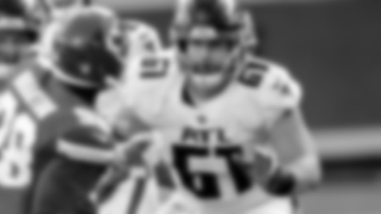Atlanta Falcons center Matt Hennessy #61 in action during the game against the Kansas City Chiefs on December 27, 2020.