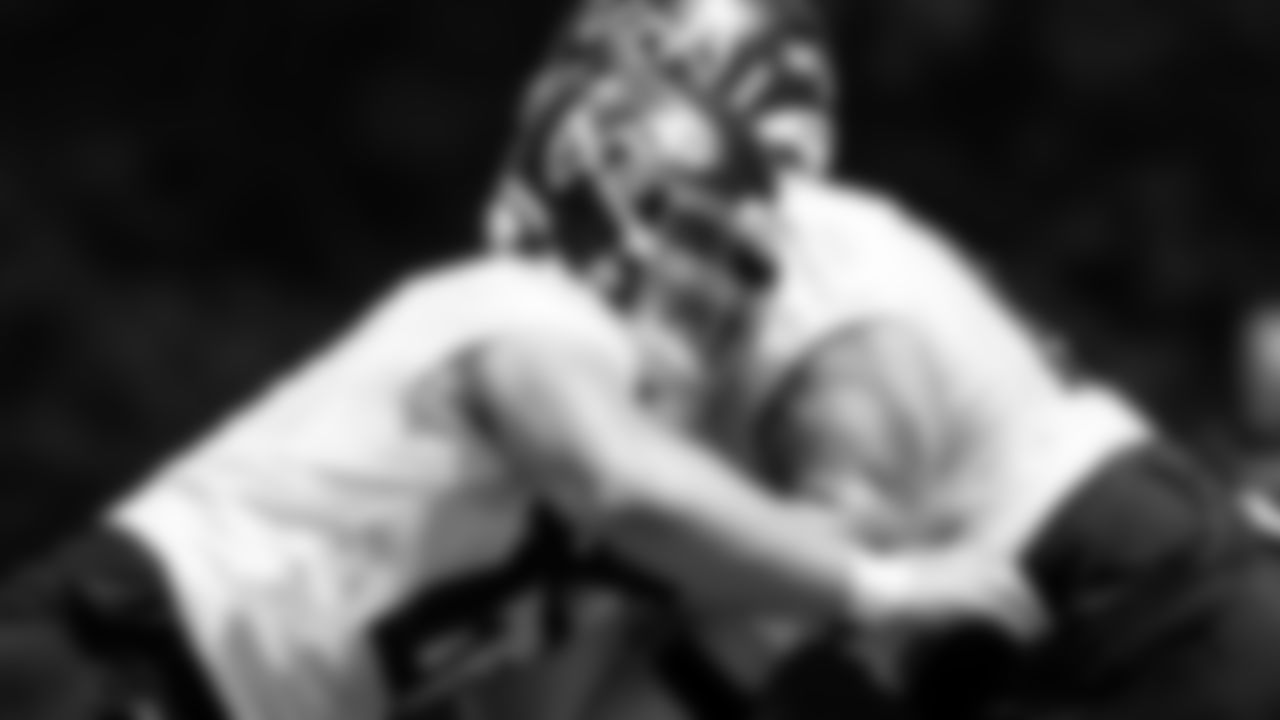 Atlanta Falcons offensive lineman Drew Dalman #67 works with offensive lineman Joe Sculthorpe #65 during organized team activities in Phase III of the Atlanta Falcons offseason program on May 26, 2021.