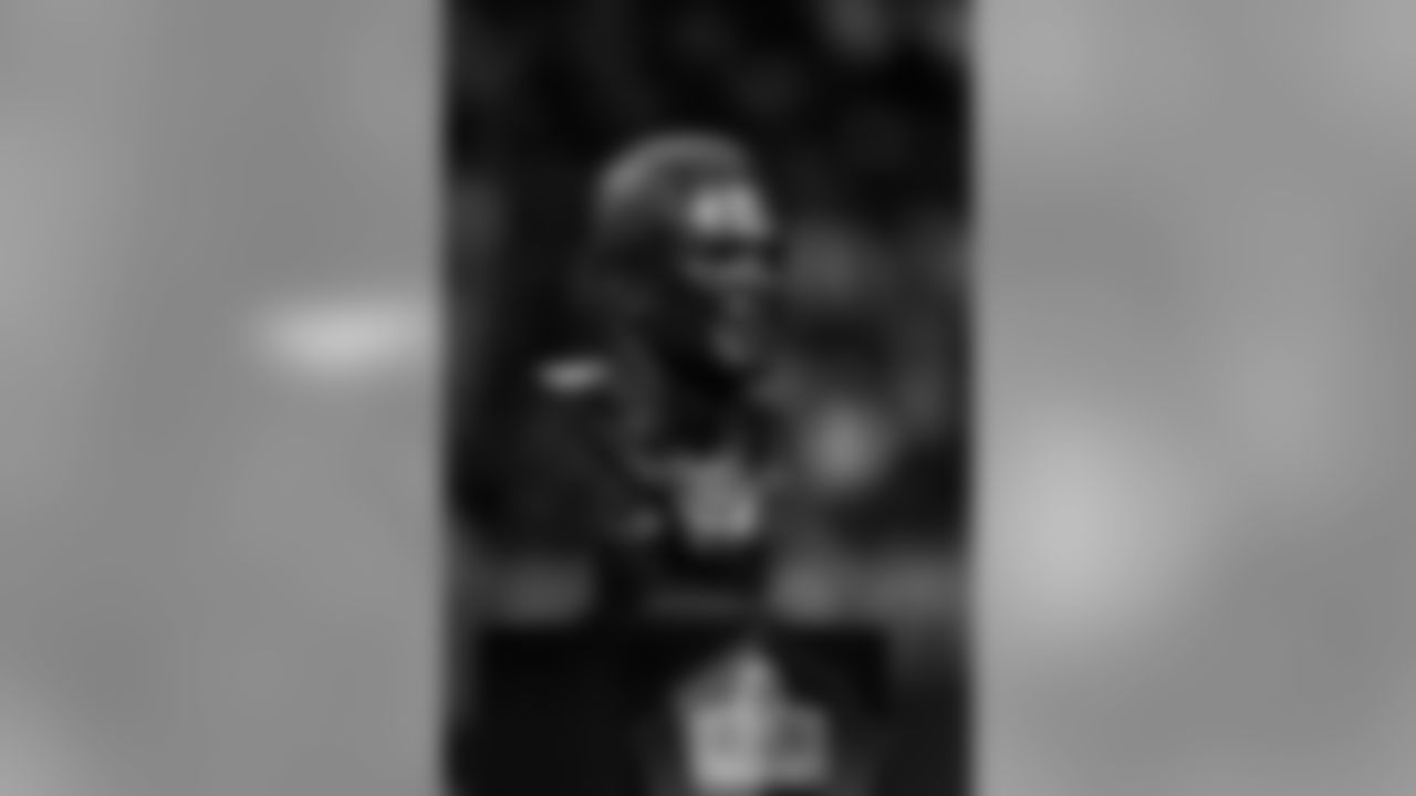 A bust of NFL Hall of Famer Tony Gonzalez is shown during his ring ceremon at halftime during the game between the Atlanta Falcons and the New Orleans Saintscat Mercedes-Benz Stadium in Atlanta, GA, on Thursday November 28, 2019. (Photo by Adam Hagy/Atlanta Falcons)