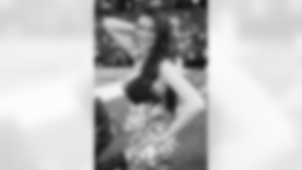 Atlanta Falcons Cheerleader Heather K. (PHOTOS: Art Morrison, Special to AtlantaFalcons.com)