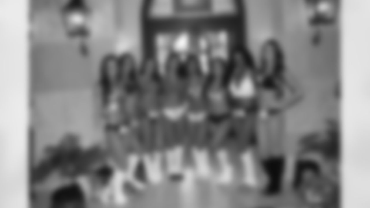 2011 Atlanta Falcons Cheerleader Final Auditions // 3/24/11 // Arthur M. Blank Family Office -