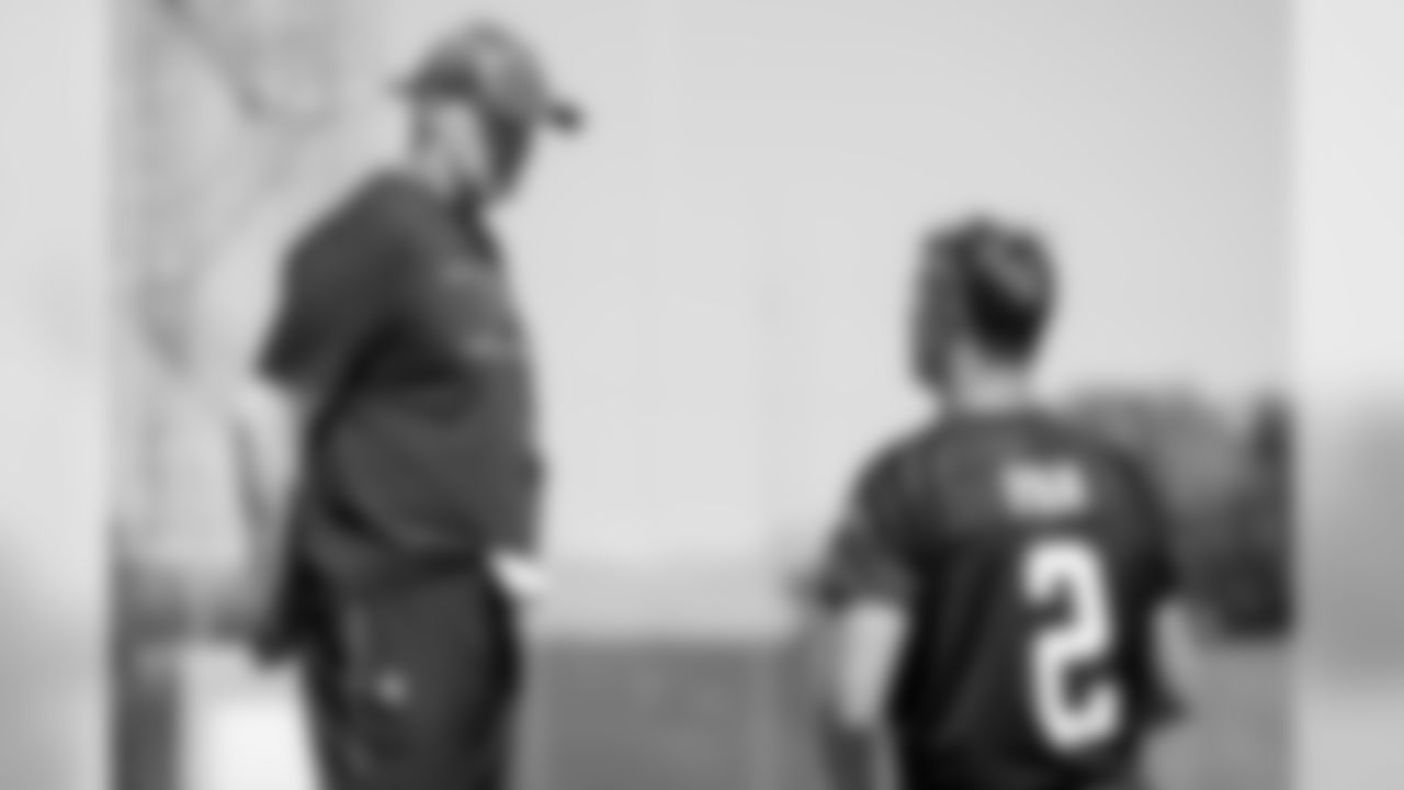 Atlanta Falcons head coach Dan Quinn talks to Atlanta Falcons quarterback Matt Ryan #2 during practice. (Photo by Kara Durrette/Atlanta Falcons).