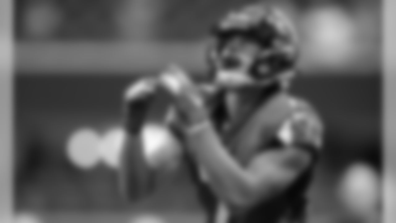 WR Devin Gray