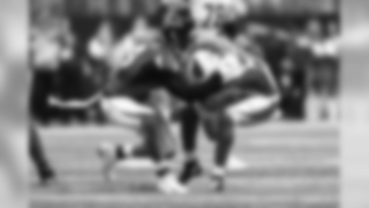 OLB Vic Beasley Jr.