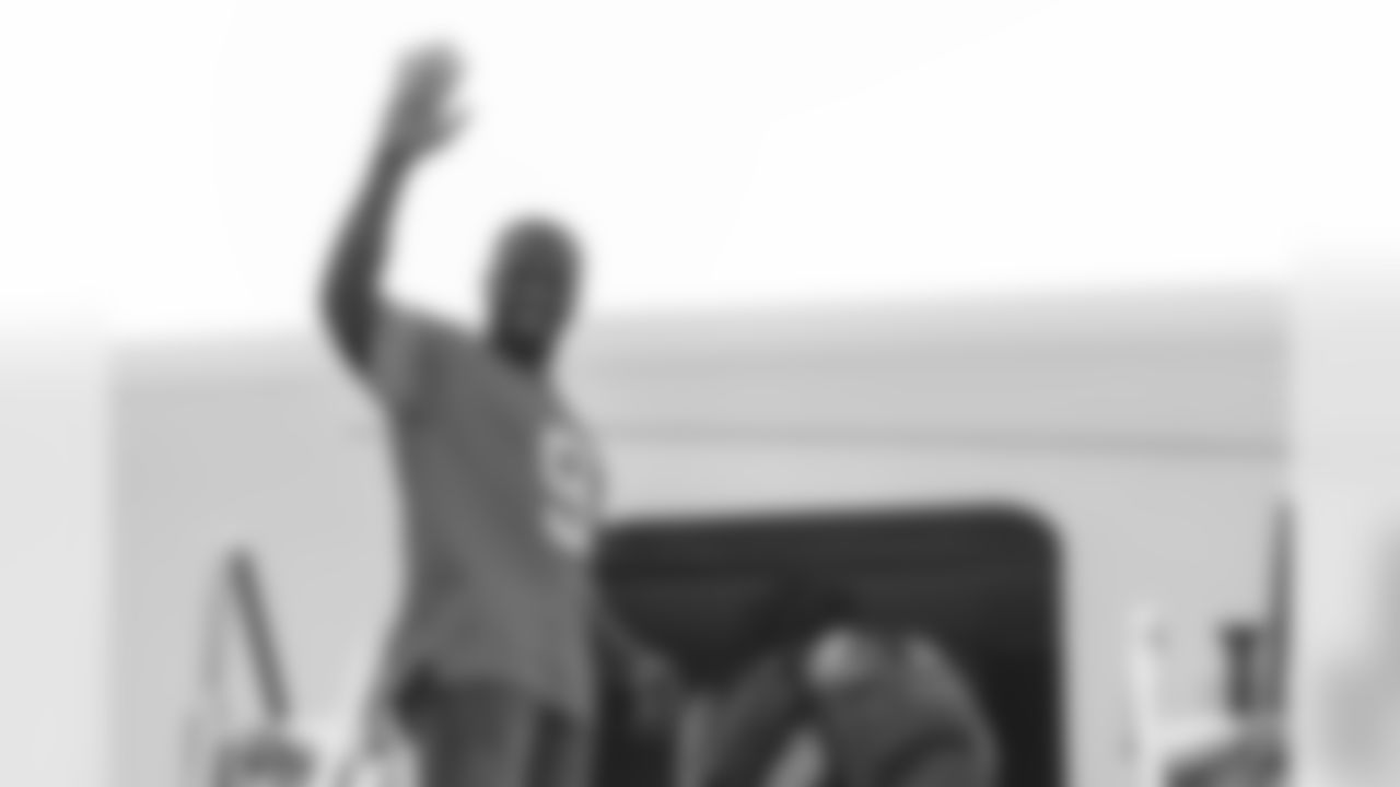 WR Mohamed Sanu