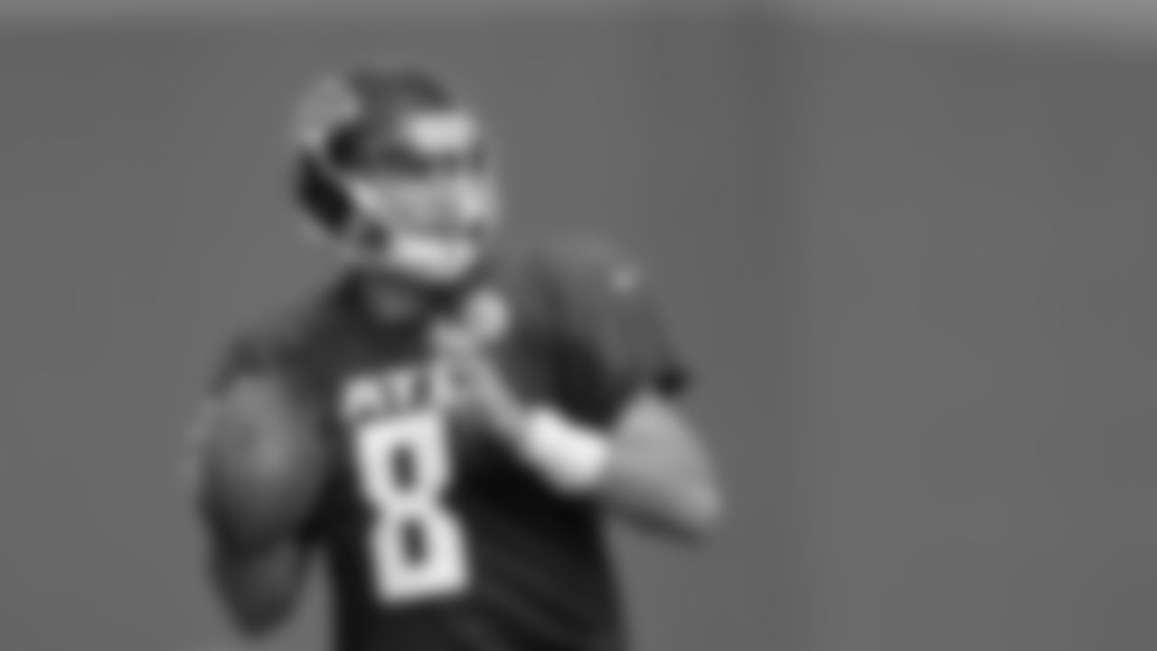 Atlanta Falcons quarterback Matt Schaub #8 looks to throw the ball at AT&T Atlanta Falcons Training Camp on August 20, 2020 in Flowery Branch, GA. (Photo by Rob Foldy/Atlanta Falcons)
