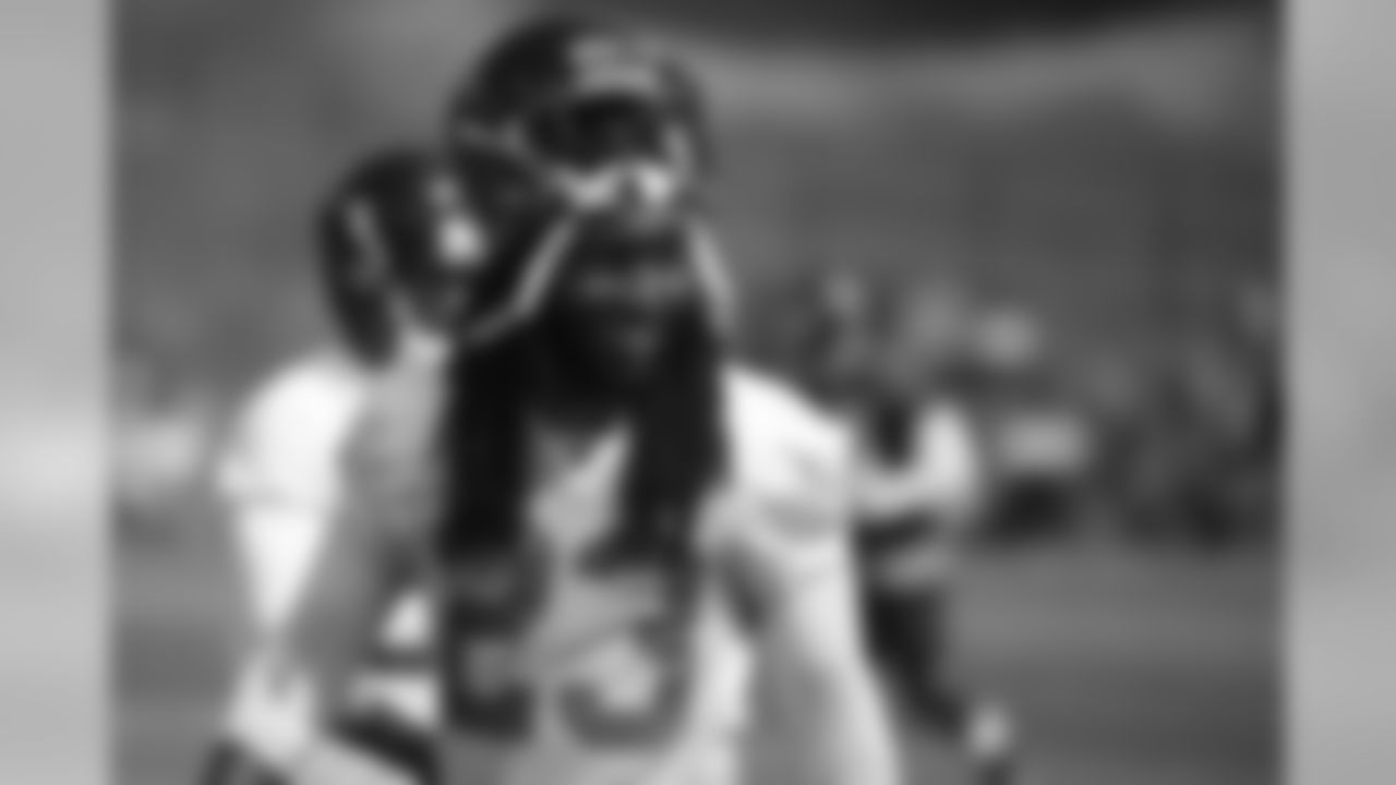 CB Dunta Robinson // 2012 Atlanta Falcons Minicamp - Day 2 // June 20, 2012 // Flowery Branch, Ga. -