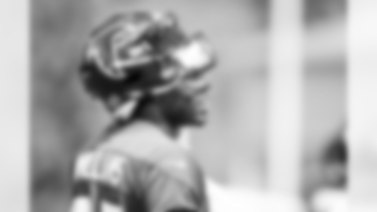 WR Taj Williams