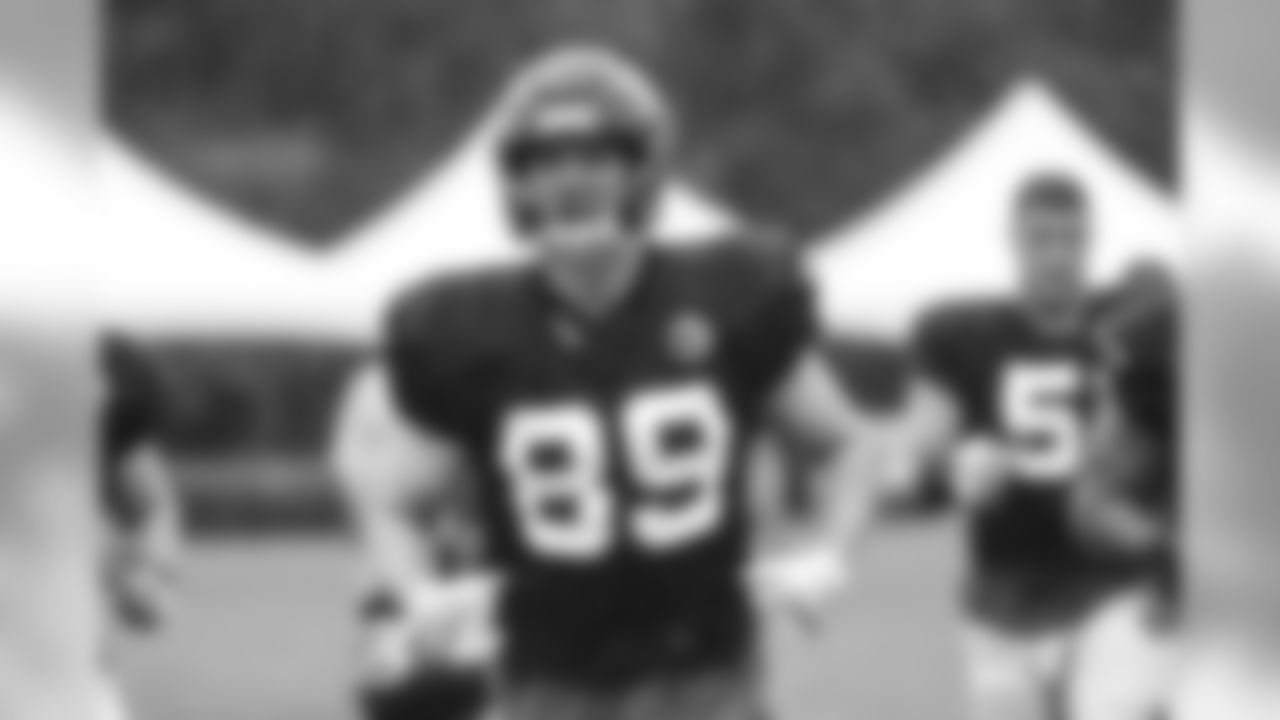 TE Alex Gray