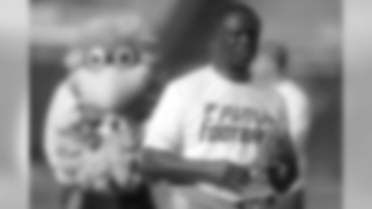 Falcons Camp 077