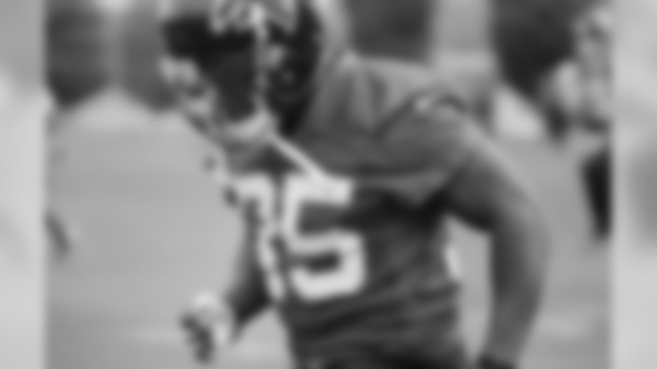 RB Antone Smith
