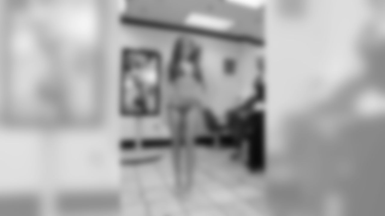 Lindsay M. // 2011 Atlanta Falcons Cheerleaders Swimsuit Calendar Fitting // 2011 // Atlanta -