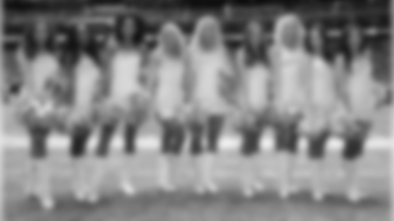 AM9Q2036_2000