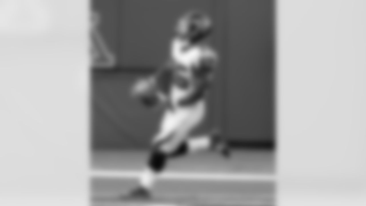 Antone Smith powered through the Vikings defense for a 48-yard touchdown in the third quarter against Minnesota at TCF Bank Stadium
