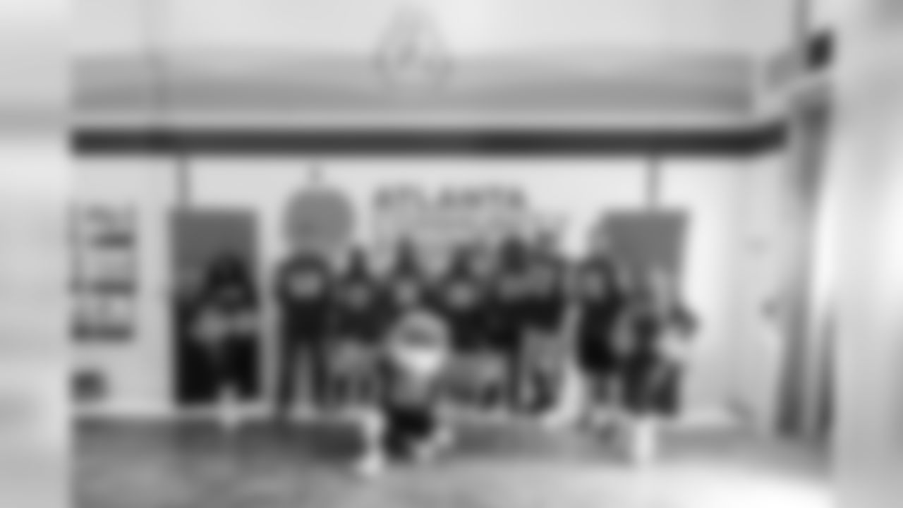 AF_20191001_HometownHuddleFoodBank_JG2_3414