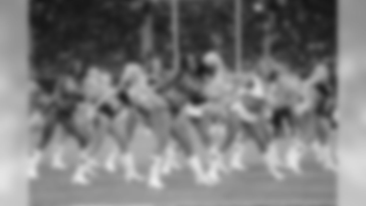 Cheer CINvsATL_AM_09302018_0024