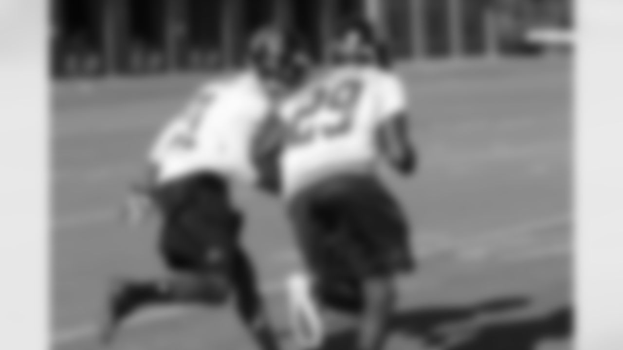 CB Chris Owens and CB Darrin Walls work against each other during a drill // 2011 Russell Athletic Training Camp - Day 10 // August 10, 2011 // Flowery Branch, Ga. —