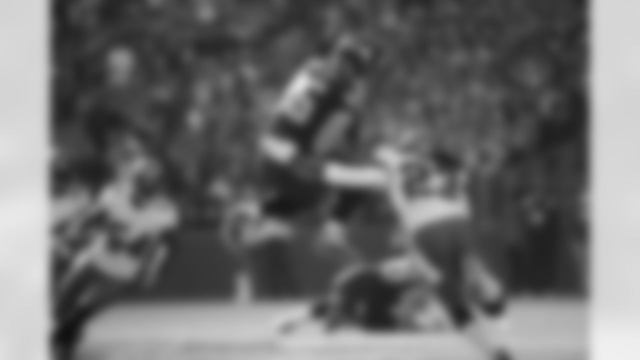 TE Zach Miller