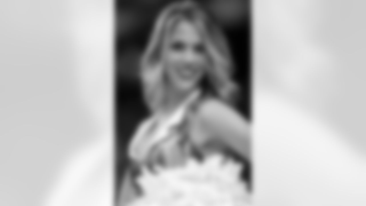 Atlanta Falcons Cheerleader Haley-Kate D.