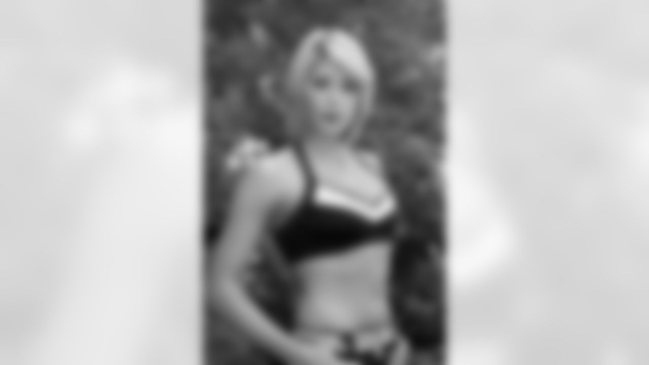 Reneau K. // 2011 Atlanta Falcons Cheerleaders Studio Shots // 2011 // Atlanta -