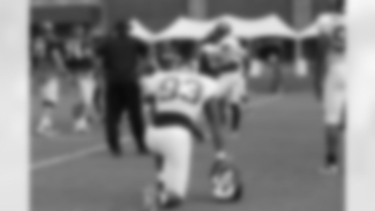 DE Ray Edwards // 2011 Russell Athletic Training Camp - Day 6 // August 2, 2011 // Flowery Branch, Ga. —