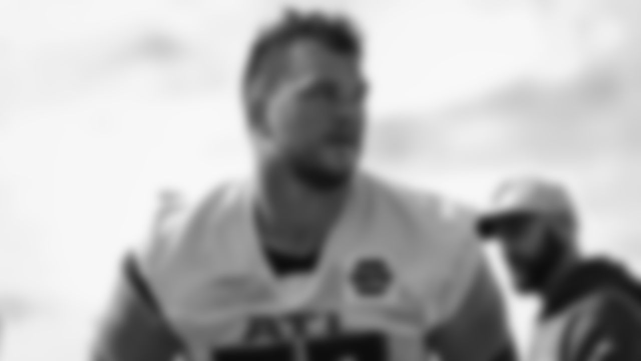 Atlanta Falcons offensive tackle Jake Matthews #70 during team practice at Atlanta Falcons Headquarters in Flowery Branch, Georgia, on Wednesday, December 1, 2021. (Photo by Shanna Lockwood/Atlanta Falcons)