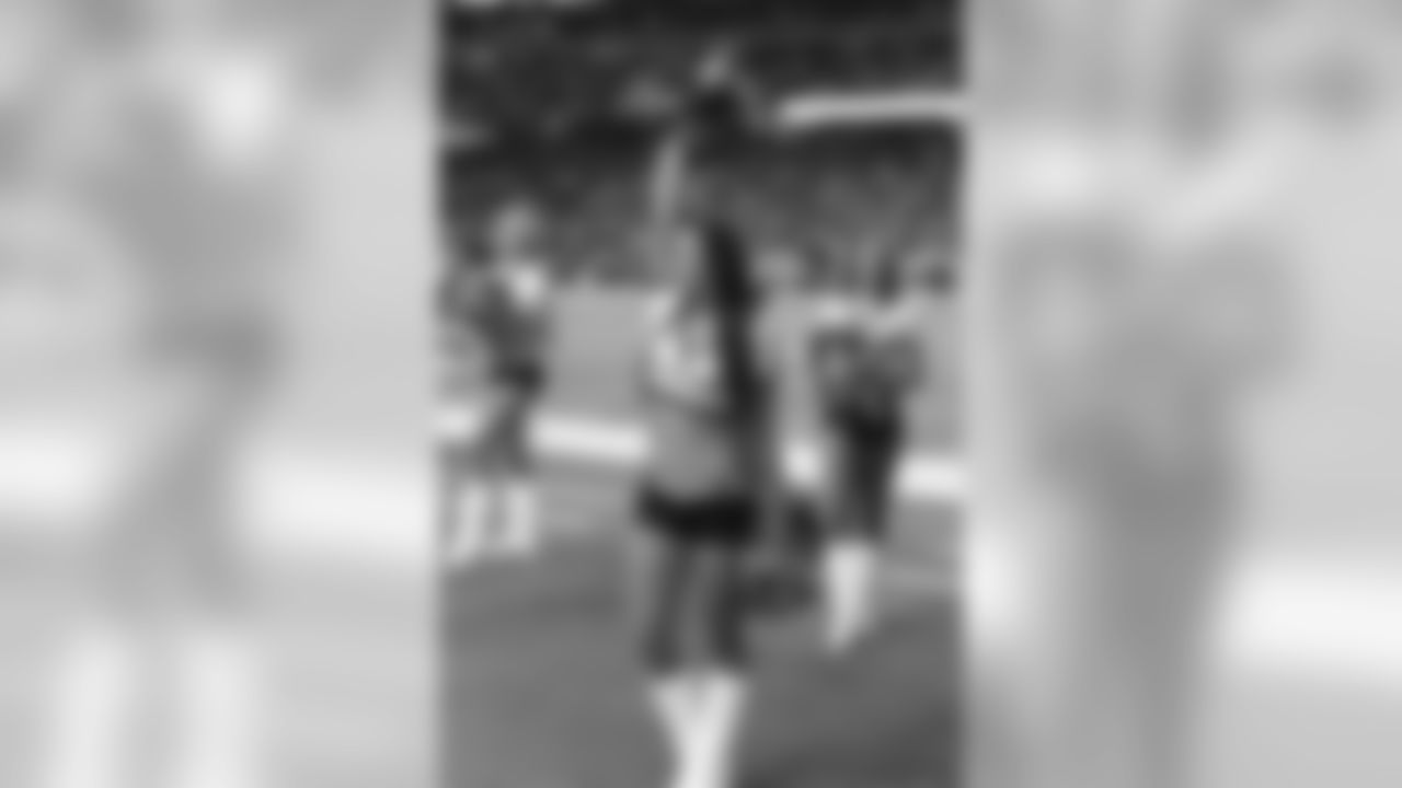 Margaret M. // 2010 Atlanta Falcons Cheerleaders Game Shots // 2010 // Atlanta -