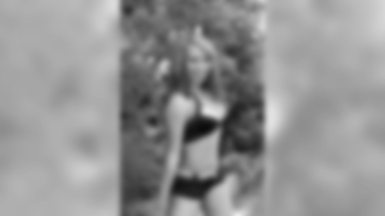 Kadija J. // 2011 Atlanta Falcons Cheerleaders Studio Shots // 2011 // Atlanta -