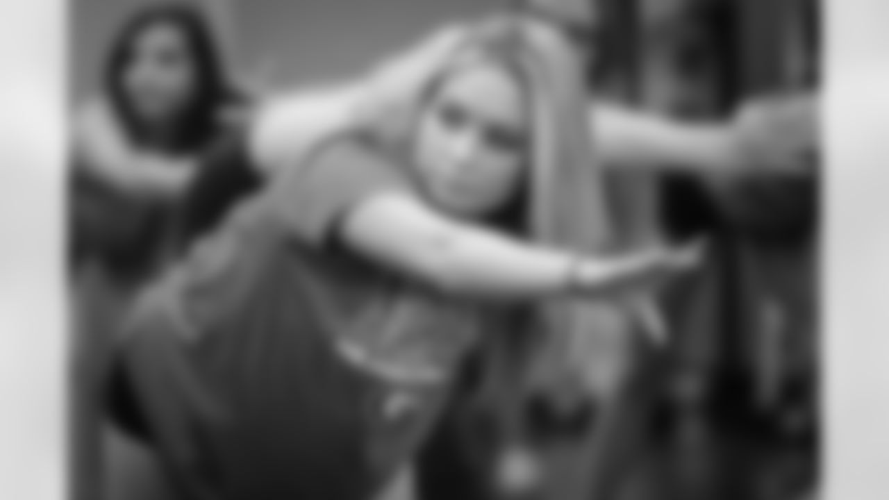 The Atlanta Falcons are looking for enthusiastic ladies with a dance/cheer background, a positive attitude, a winning smile and dedication to be the best. - Learn More