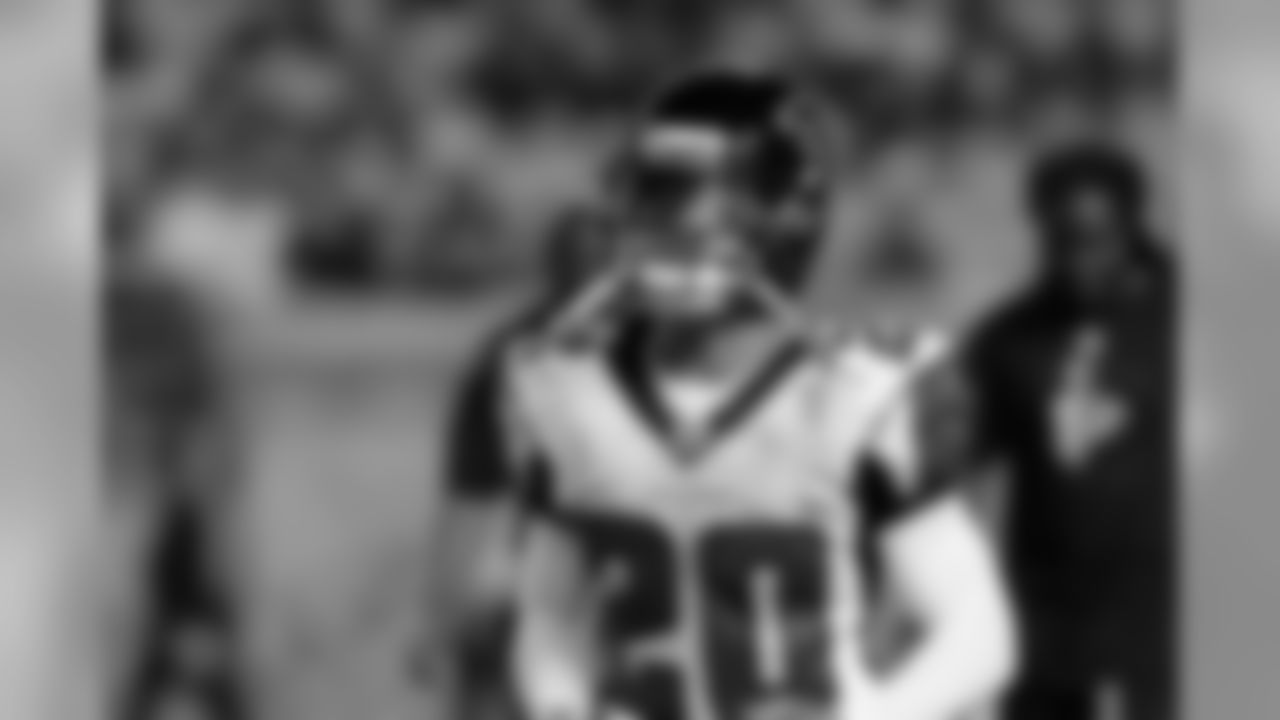 The Falcons and Steelers face off in Pittsburgh during the third preseason game for both teams // Falcons at Steelers - Preseason // Pittsburgh —
