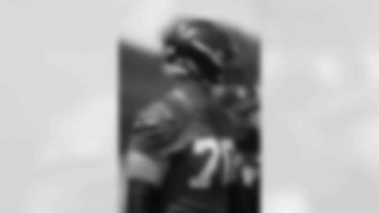 T Jake Matthews