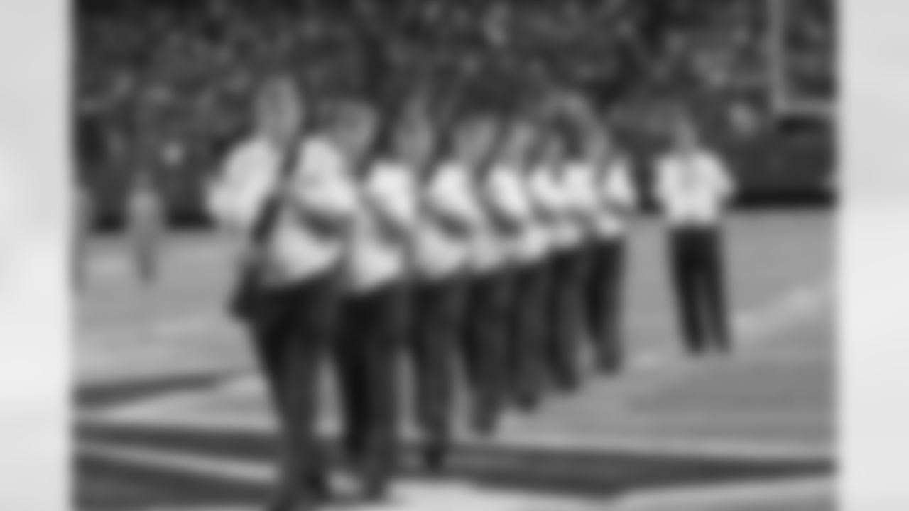 Salute to Service halftime tribute