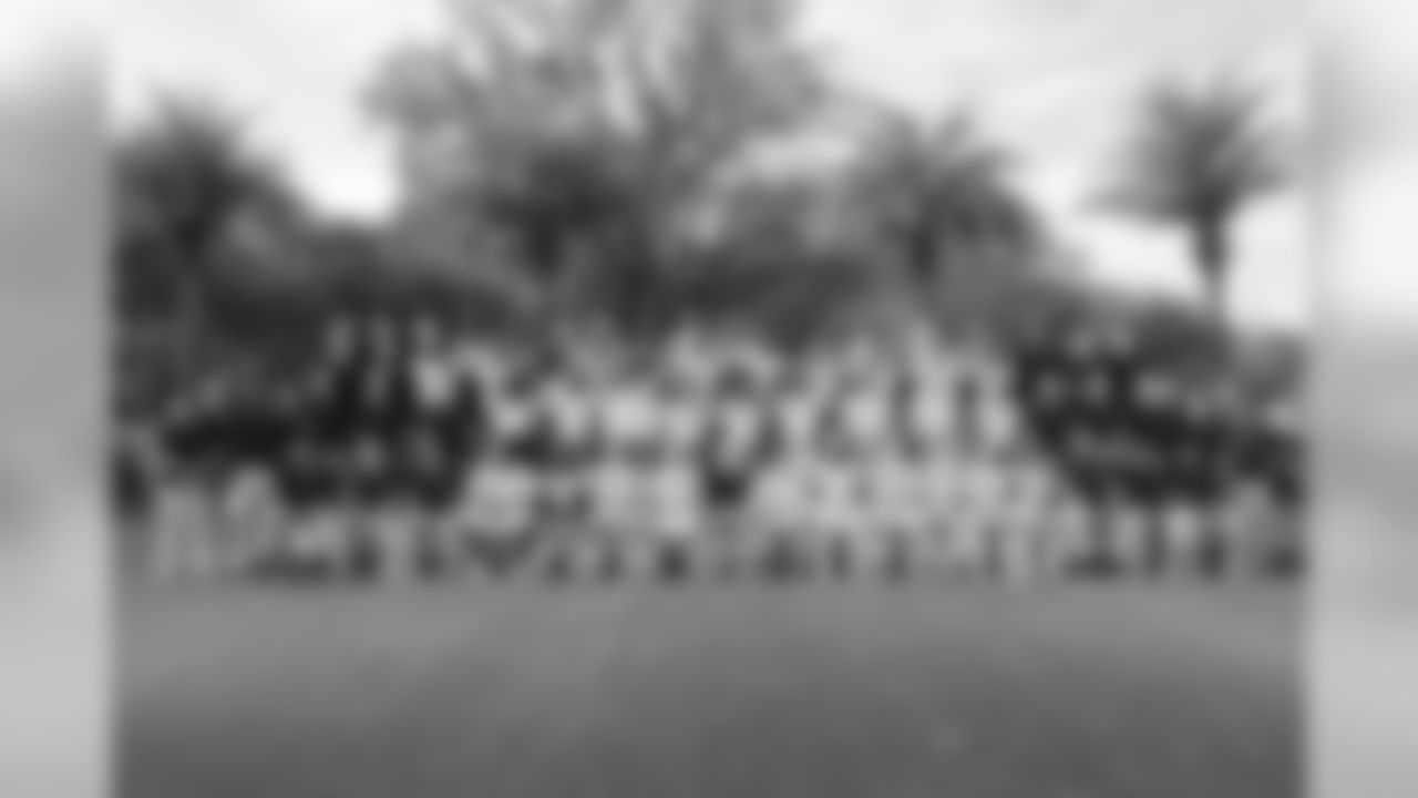 The NFC Pro Bowl team poses for a portrait for the 2020 NFL Pro Bowl football game, Thursday, Jan. 23, 2020 in Orlando, Fla. (AP Photo/Doug Benc)