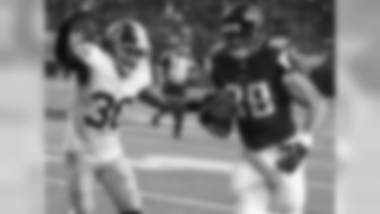 1215_TonyGonzalez_1