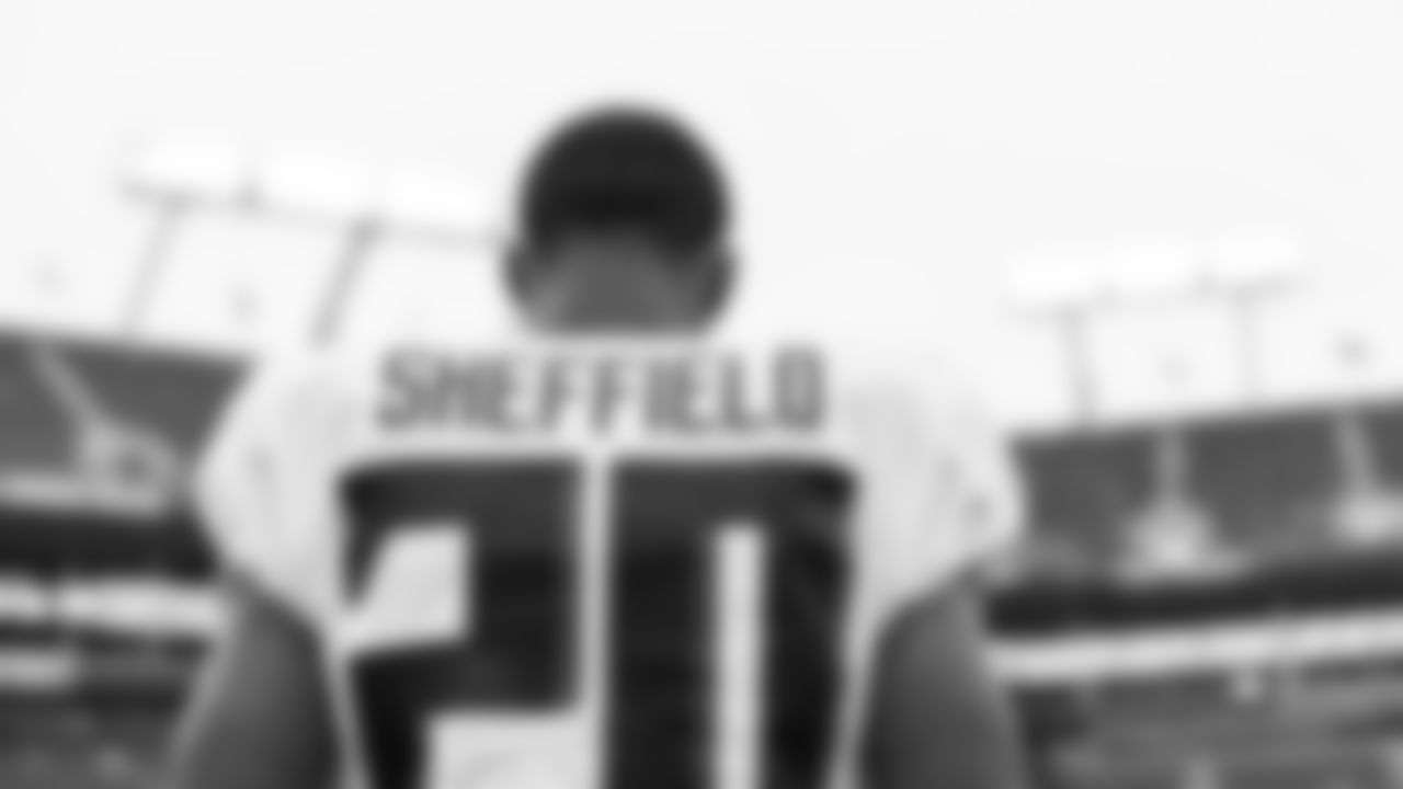 Atlanta Falcons defensive back Kendall Sheffield #20 looks on before the game against the Tampa Bay Buccaneers on January 3, 2021.