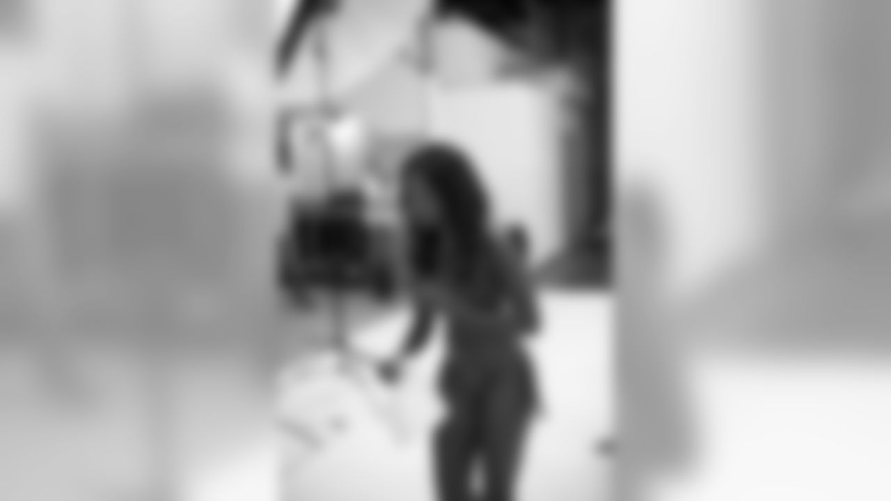 Shamea M. // 2011 Atlanta Falcons Cheerleaders Ford Calendar Shoot - Behind the Scenes // July 14, 2011 // Atlanta -