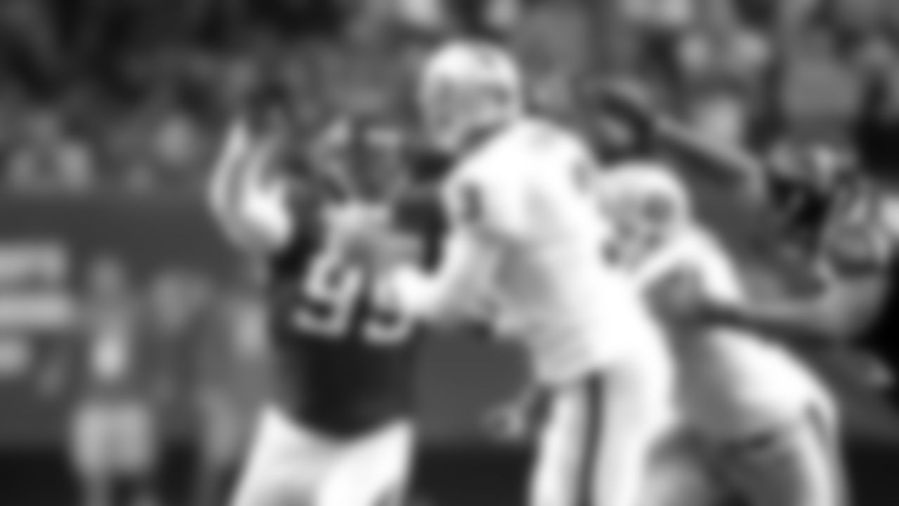 Images from the match up between the Atlanta Falcons and the Raiders in Atlanta on October 14, 2012.