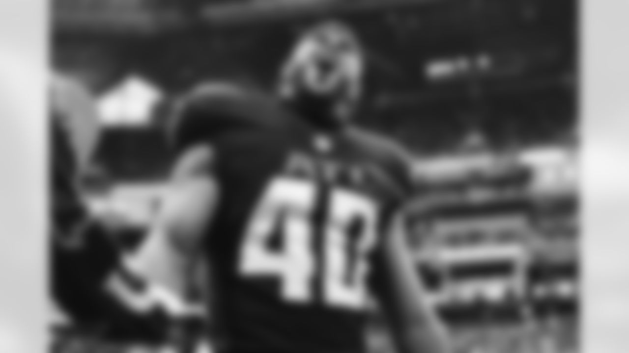 Atlanta Falcons fullback Keith Smith #40 reacts during the Week 5 Game against the Houston Texans at Mercedes-Benz Stadium in Atlanta, Georgia on Sunday, October 8, 2023. (Photo by Shanna Lockwood/Atlanta Falcons)