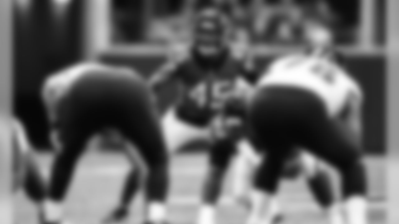 LB Deion Jones
Atlanta Falcons / Lynn Bass