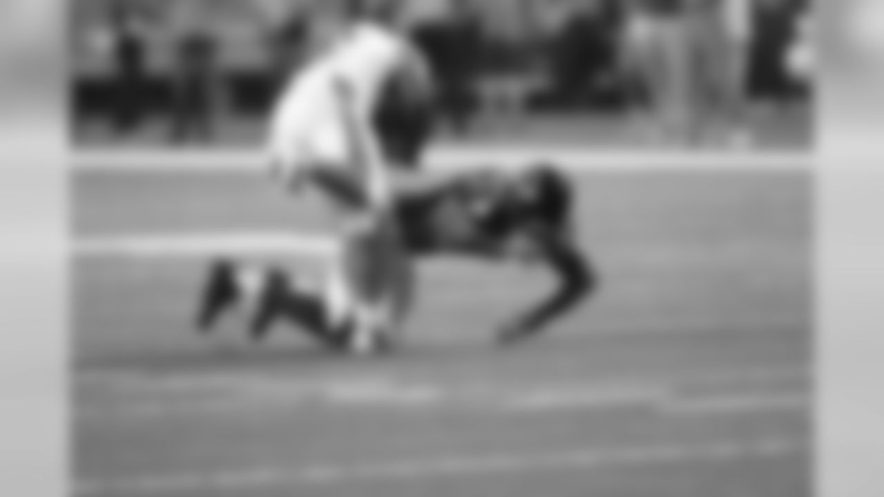 CB Jordan Mabin makes a tackle on Dolphins RB Damien Williams.