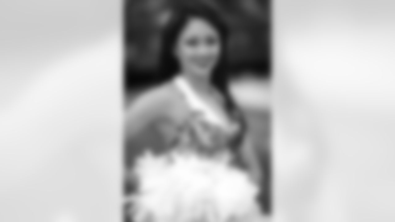 Atlanta Falcons Cheerleader Brittiney W.