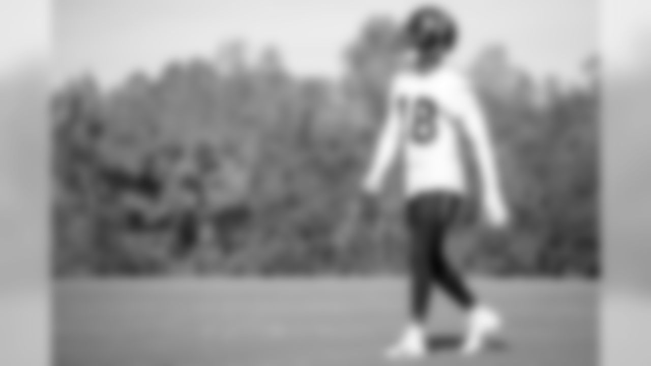 Atlanta Falcons wide receiver Calvin Ridley #18 looks on during practice. (Photo by Kara Durrette/Atlanta Falcons)