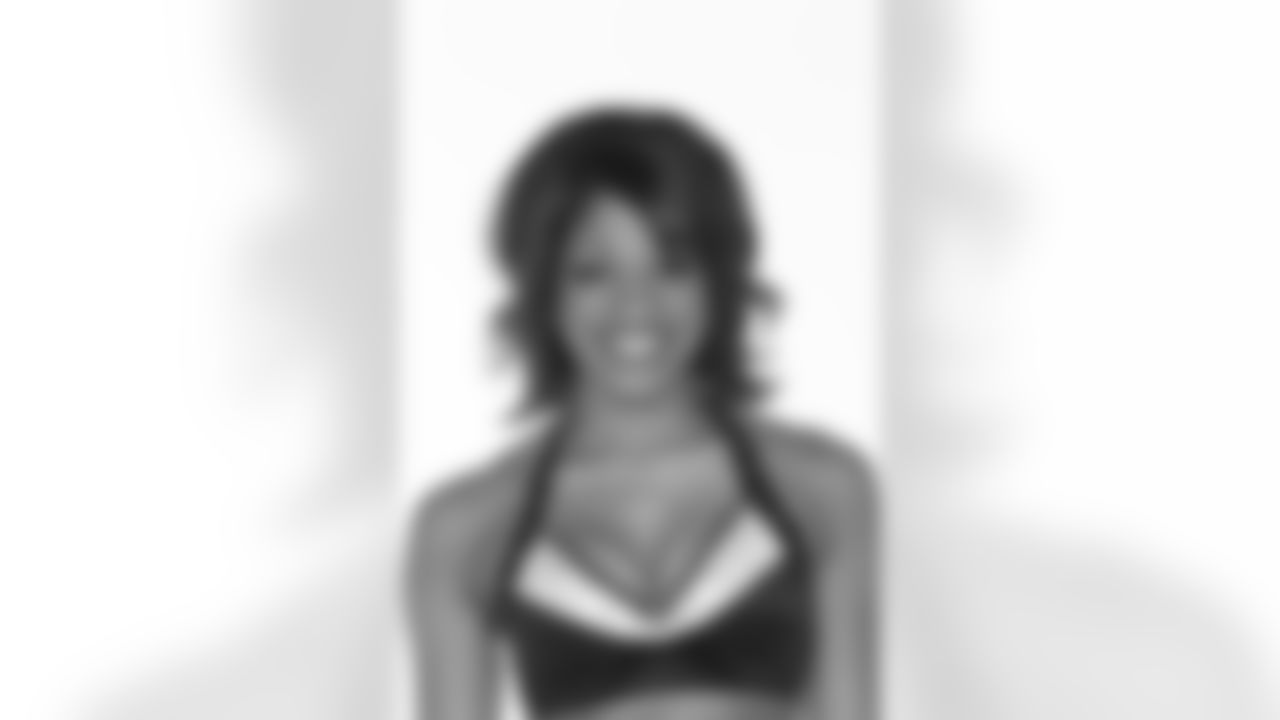 Falcons Cheerleaders 2010