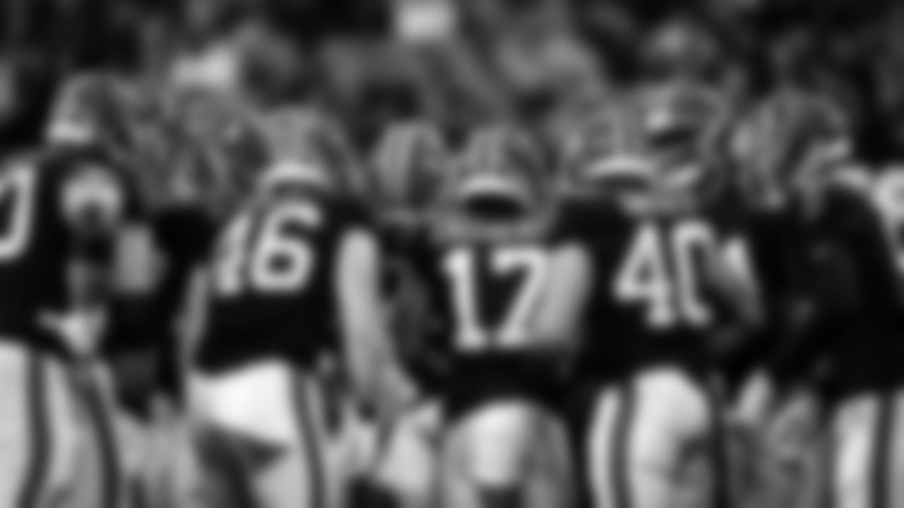 Atlanta Falcons huddle before a play during the game against the Pittsburgh Steelers at Mercedes-Benz Stadium in Atlanta, Georgia on Sunday, December 4, 2022. (Photo by Mitchell Martin/Atlanta Falcons)