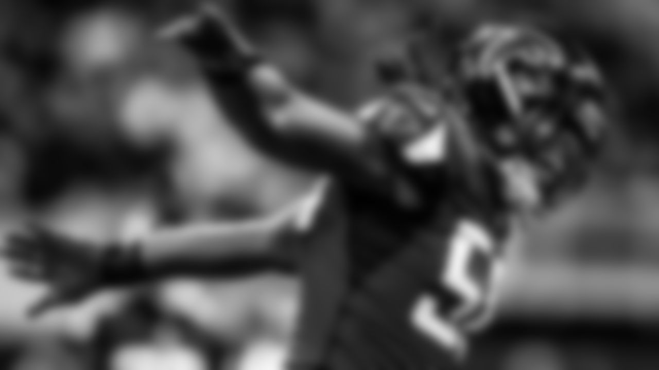 DE Steven Means
Atlanta Falcons / Kara Durrette