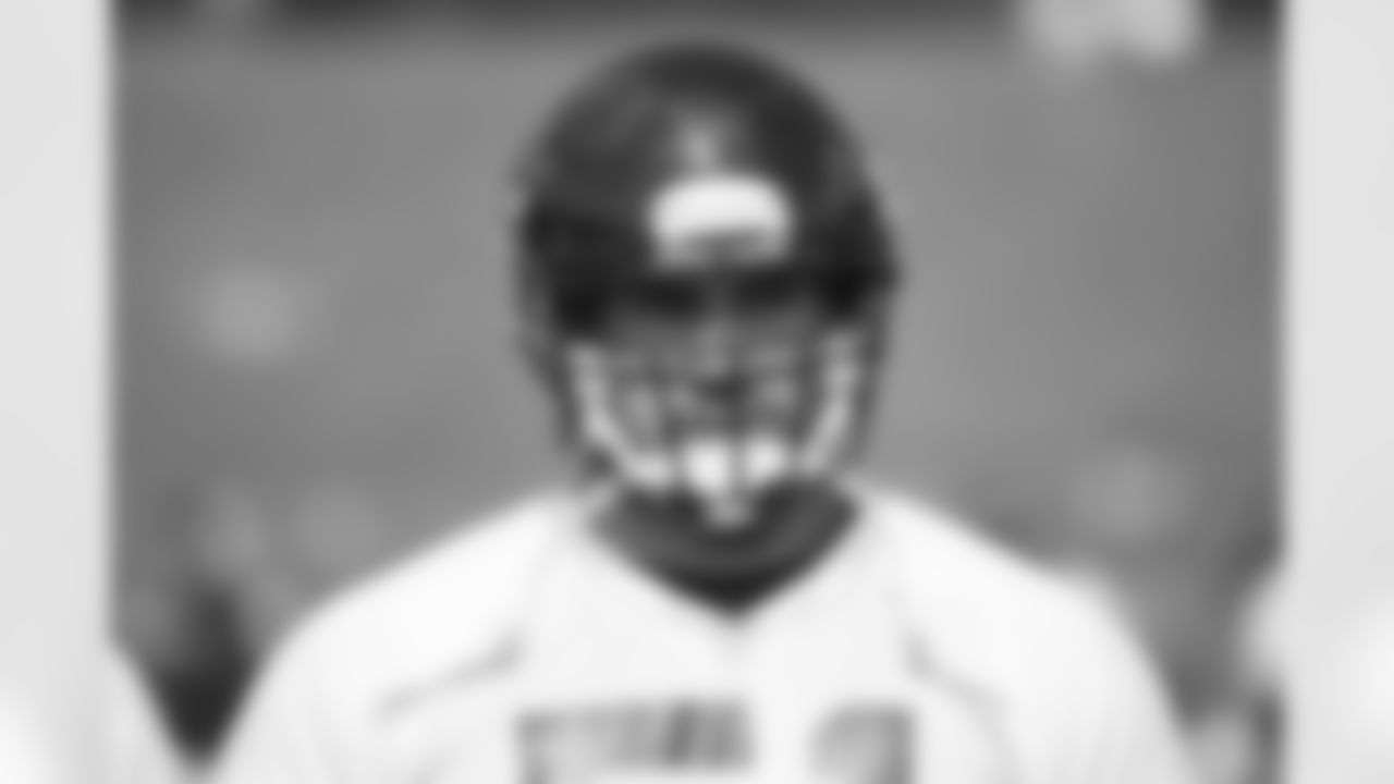 Linebacker Lofa Tatupu // 2012 Atlanta Falcons Minicamp - Day 2 // June 20, 2012 // Flowery Branch, Ga. -