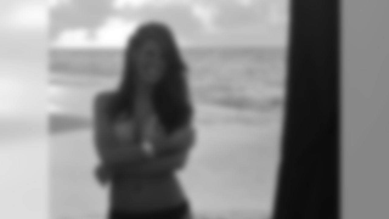 Emily B. // 2011 Atlanta Falcons Cheerleaders Swimsuit Calendar Photo Shoot // 2011 // Bermuda -