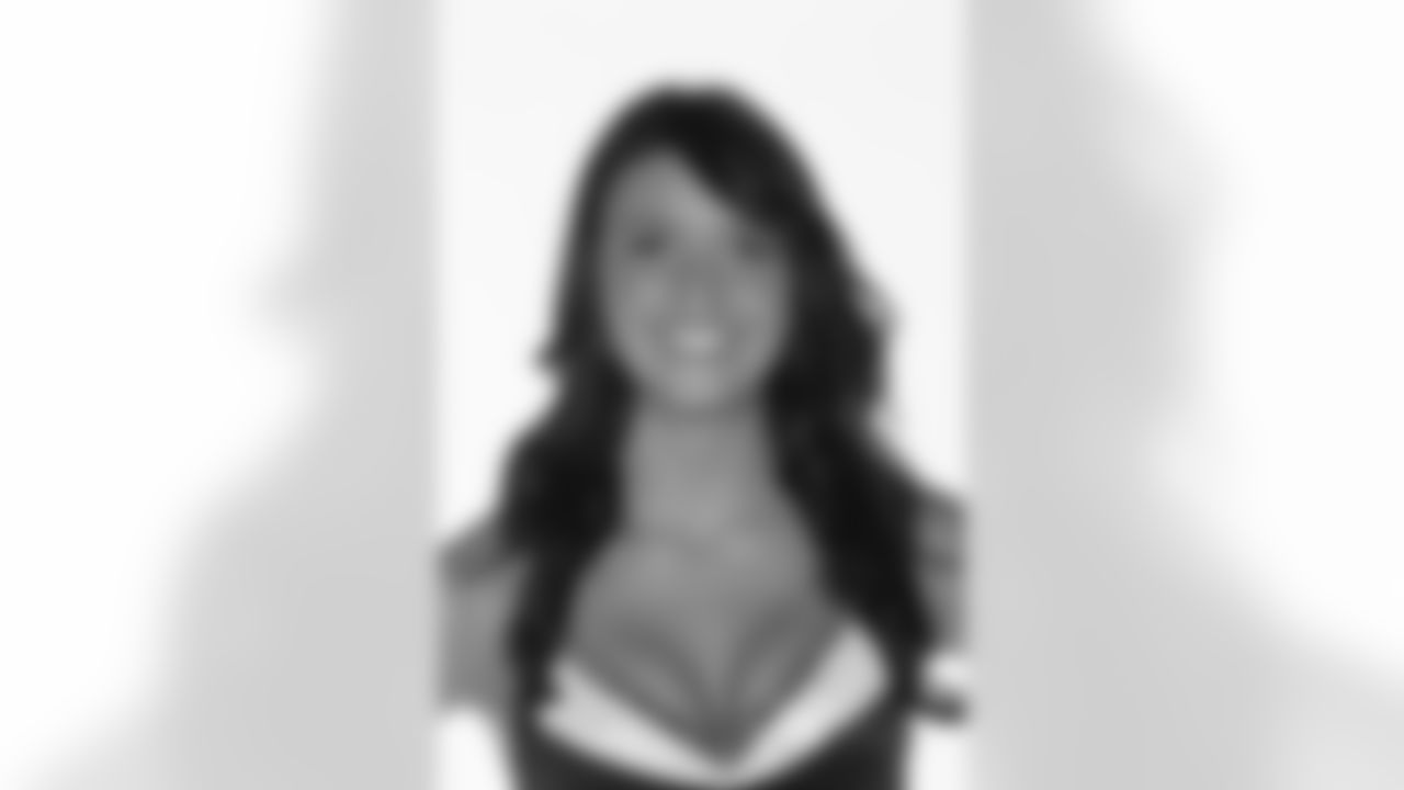 Falcons Cheerleaders 2010