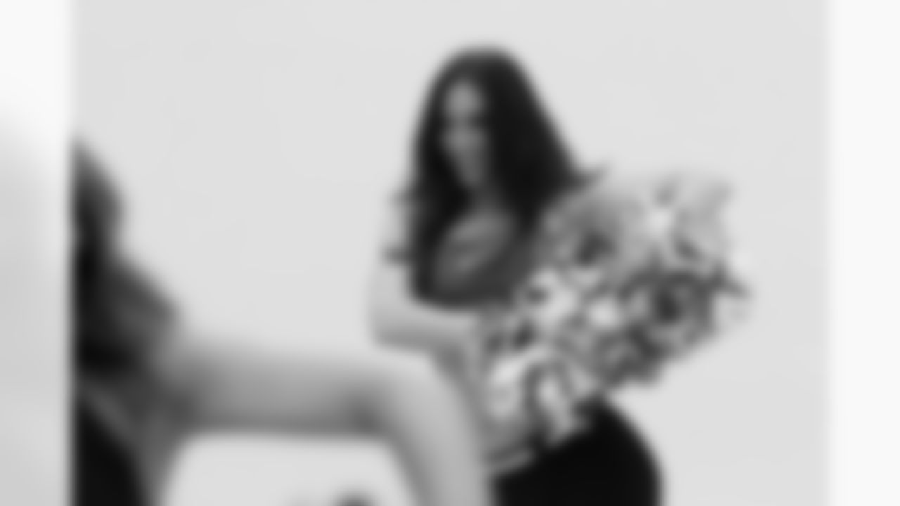 Jennifer T. // Atlanta Falcons Cheerleaders Practice // 7/7/2011 // Atlanta -