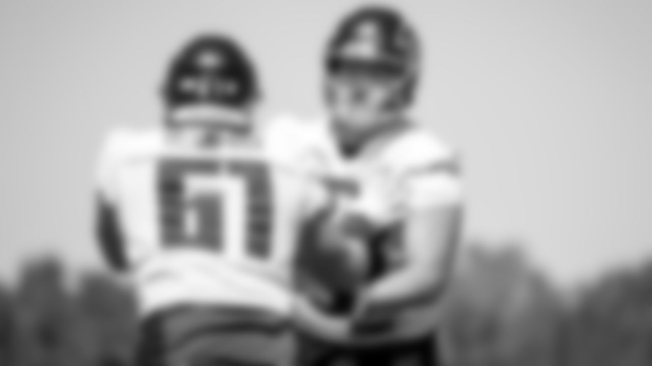 Atlanta Falcons guard Chris Lindstrom #63 works with center Matt Hennessy #61 during practice at IBM Performance Field. (Photo by Kara Durrette/Atlanta Falcons)